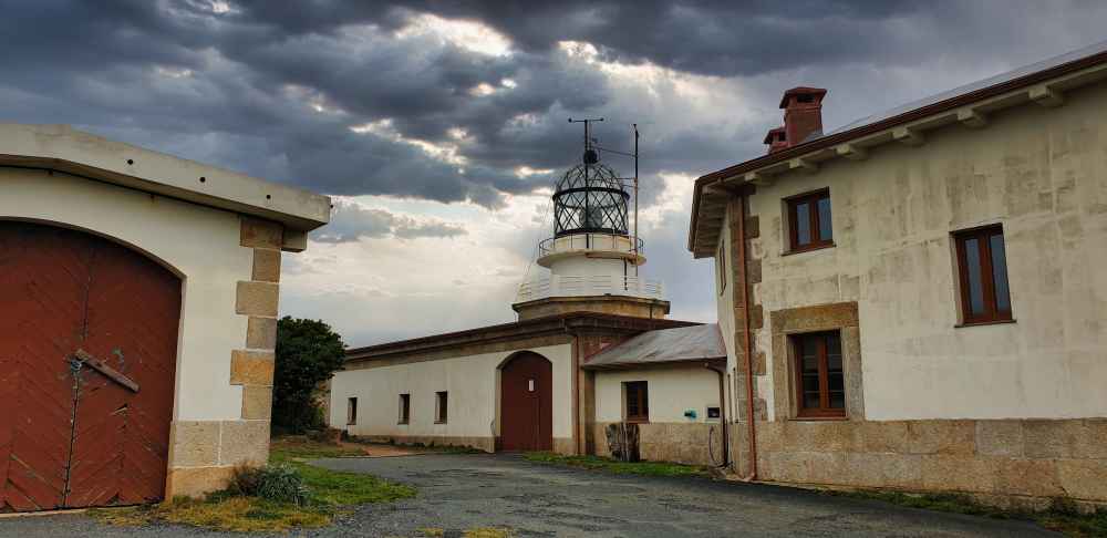 Visita al Faro Estaca de Bares punto más septentrional de España Van and to Discover