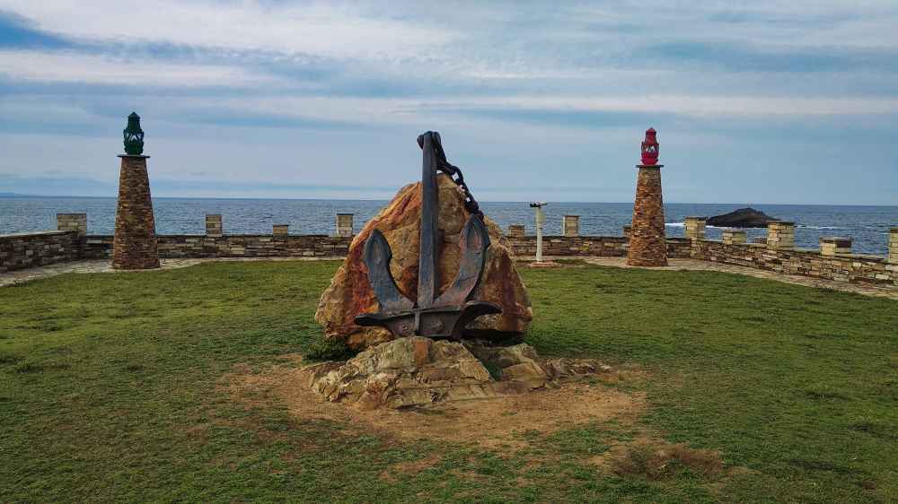 Mirador Os Cañois en Tapia de Casariego con vistas al mar Cantábrico - Van and to Discover