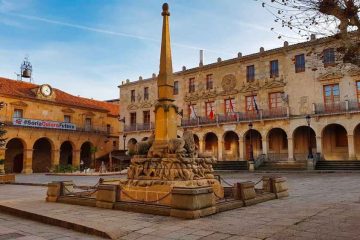 Fuente de los Leones en la Plaza Mayor de Soria - Van and to Discover