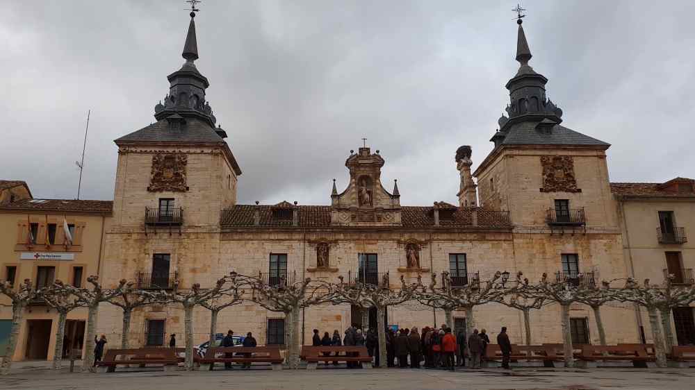 Fachada del Antiguo Hospital de San Agustín en la Plaza Mayor de El Burgo de Osma