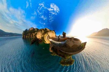 Vista en 360 grados de la ruta al Faro del Caballo en Santoรฑa - Van and to Discover