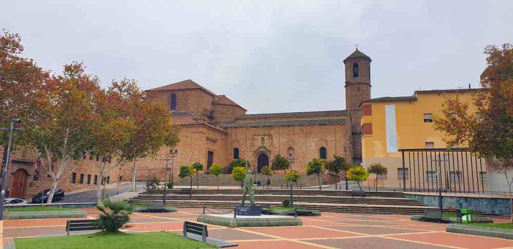 Linares en furgoneta camper